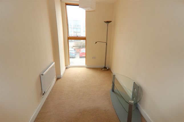 Flat for sale in Wood Martyn Court, Augustus Lane, Orpington