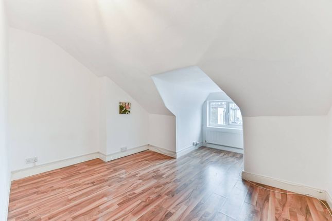 Flat for sale in Holmesdale Road, South Norwood, London