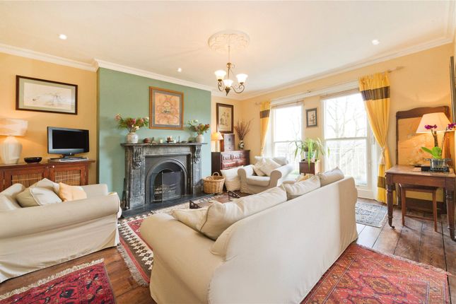 Thumbnail Flat to rent in Chalcot Gardens, Belsize Park