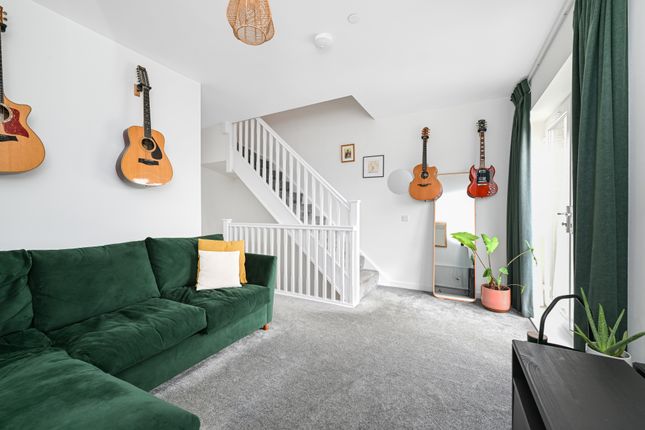 18, Armstrong Road, Longstone, Edinburgh photo 3