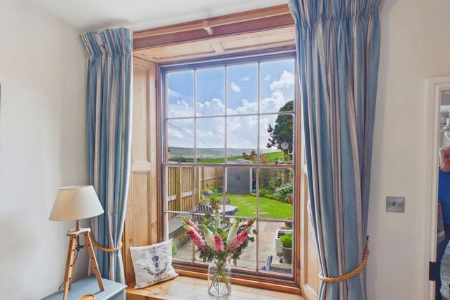 2, Thorpe Green, Whitby photo 4