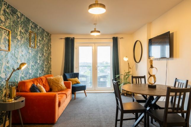 Overstone-17-2_6040-19E9-24Fb-6823-Bcca-d28F-48E2-