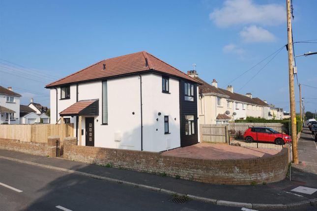 Thumbnail Detached house for sale in Glyndwr Avenue, St. Athan, Barry