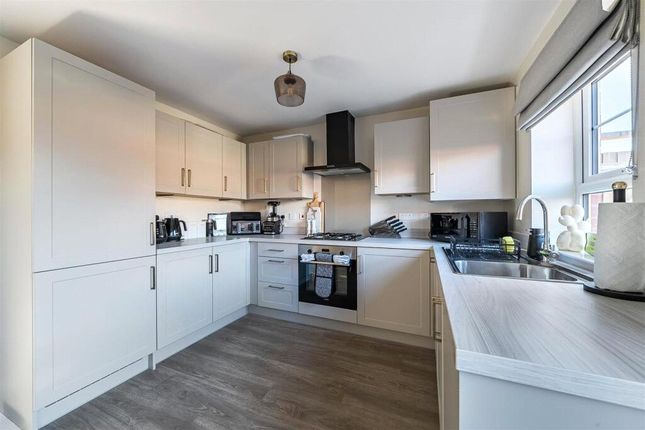 17, Axminster Drive, Worcestershire photo 3
