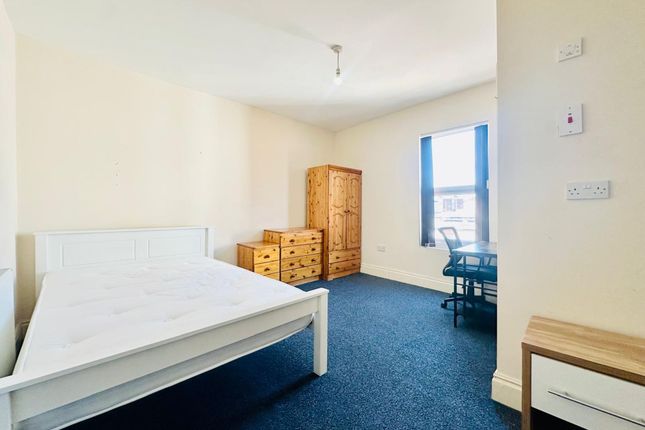 Room 2, 47a Radford Road, Nottingham photo 2