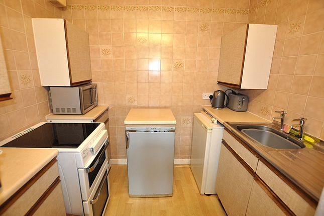 24, Homeforth House, Newcastle Upon Tyne photo 5