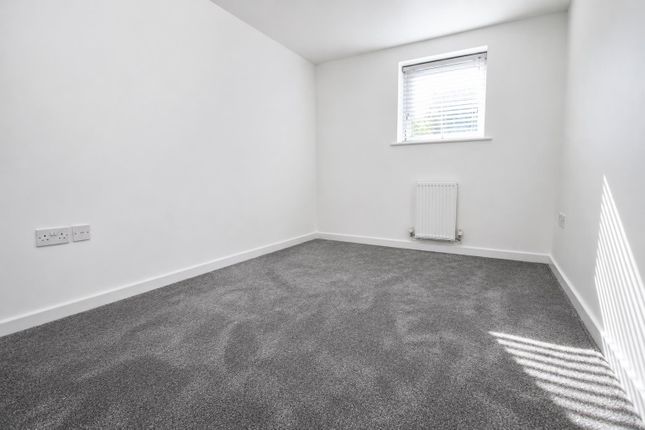 Flat 12, Gadebury Heights, Bury Road, Hemel Hempstead photo 3