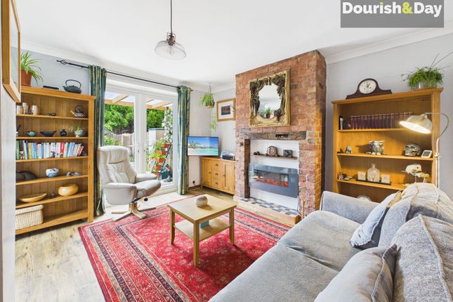 62 Talbot Street, Whitchurch photo 3