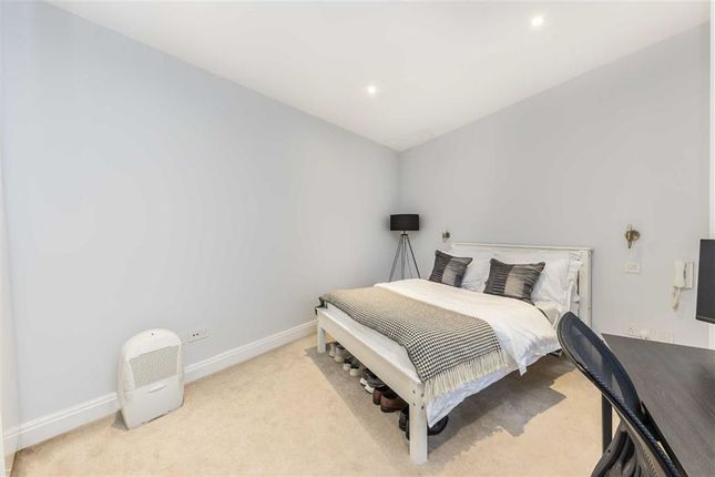 Semi-detached house for sale in Upper Tooting Park, London