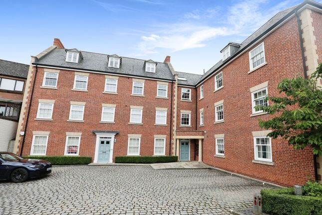 Thumbnail Flat for sale in Ely Street, Stratford-Upon-Avon