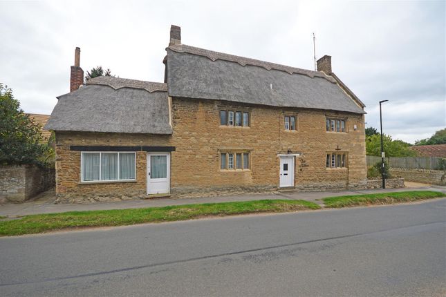 Thumbnail Cottage for sale in Olde Mullions, Cherry Orton Road, Orton Waterville, Peterborough