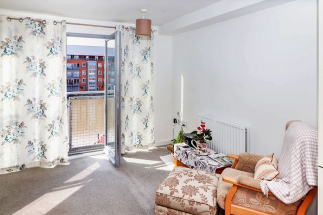 Flat for sale in The Docks, Gloucester
