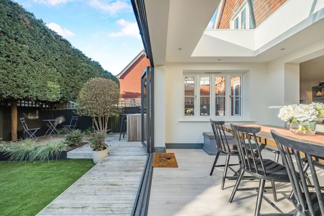9, Coppice Place, Godalming photo 4
