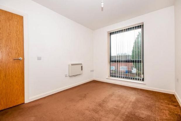 Property to rent in Droylsden, Manchester