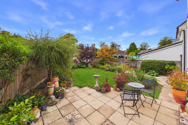 23 Fairway, Princes Risborough photo 3