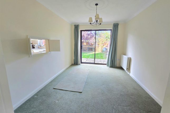 20, Selwood Close, Sturminster Newton photo 4