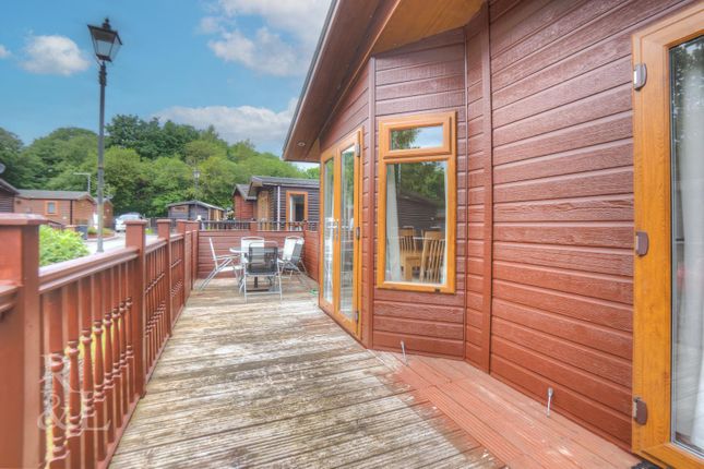 37 Swainswood Luxury Lodges, Park Road, Swadlincote photo 2