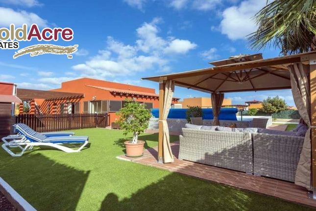 Thumbnail Villa for sale in Caleta De Fuste, Canary Islands, Spain