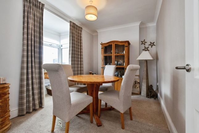 11, Bonllwyn, Carmarthenshire photo 4
