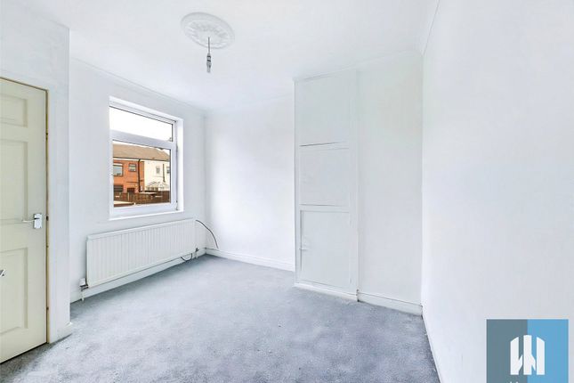 29, Halton Street, West Yorkshire photo 5