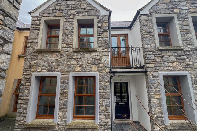 House 13 The Courtyard-10.Jpg