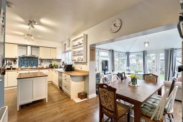 44 Brynteg Avenue, Bridgend photo 2