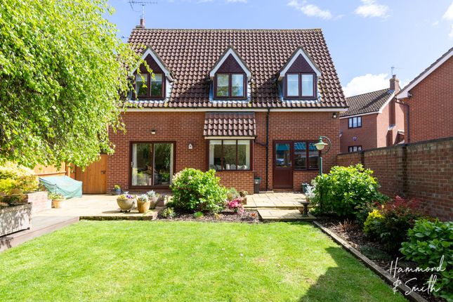 Detached house for sale in Chevely Close, Coopersale