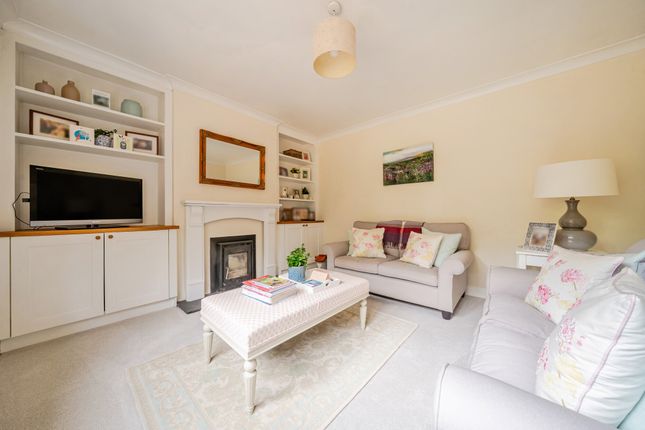 4, Brickfield Cottages, Middle Old Park, Farnham photo 2