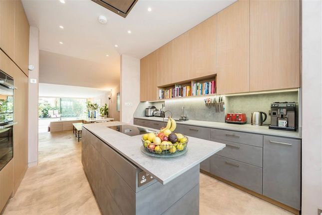 11, Raveley Street, London photo 4