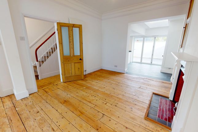 6, All Saints Terrace, Cheltenham photo 4