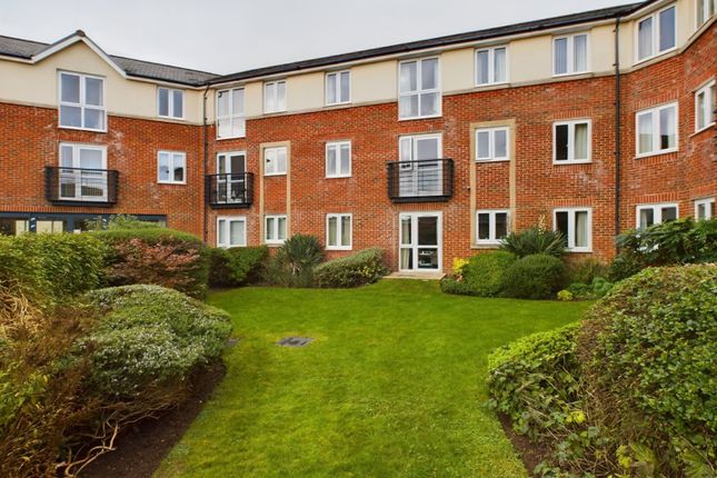 Flat for sale in Coleridge Vale Road North, Clevedon, North Somerset