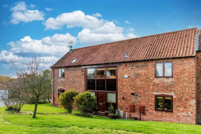 Thumbnail Barn conversion for sale in Foxhall Close, Norwell, Newark