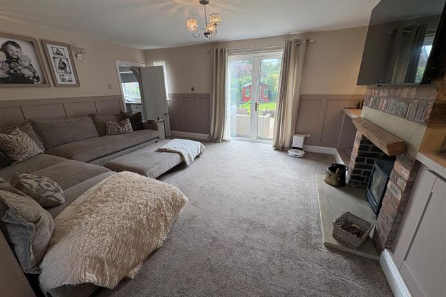 11, Delph Cresent, Bradford photo 5