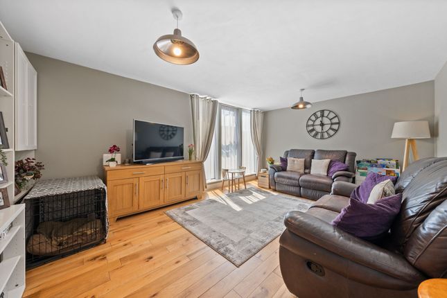 17a Victoria Place, Kirkcudbright photo 3