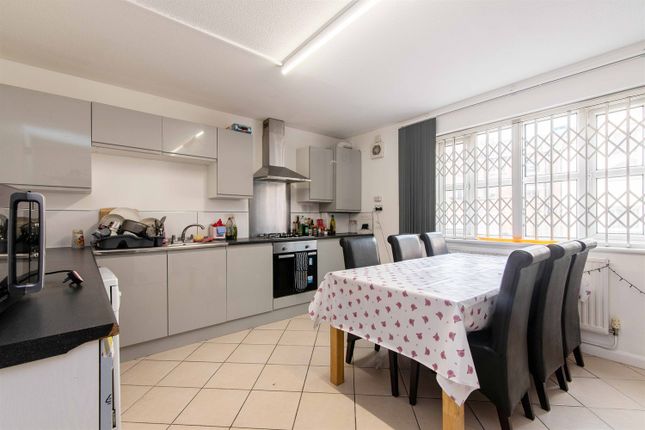 End terrace house to rent in 4 Bed To Let, Peveril Street