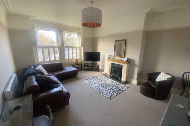 19A, Wirral photo 3