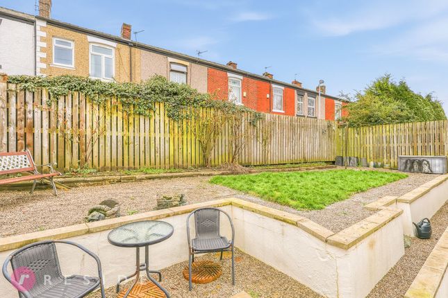 17, Pilsworth Road, Heywood photo 4