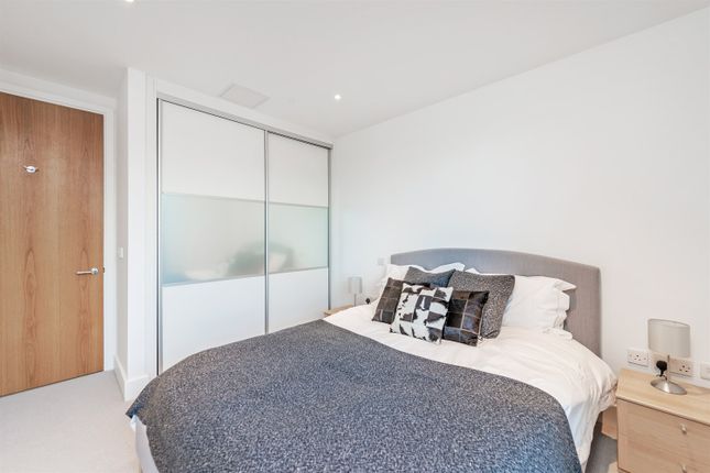 Flat to rent in Ellesmere Court, Fulham Road