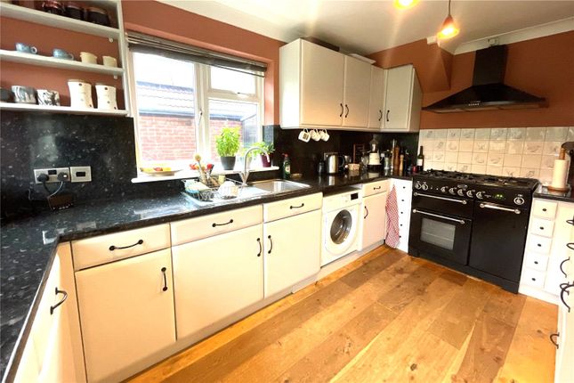 68, South Lane, Ash photo 3