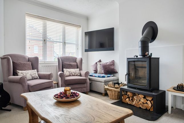 34, Shalbourne Crescent, Bracklesham Bay, PO20 photo 4