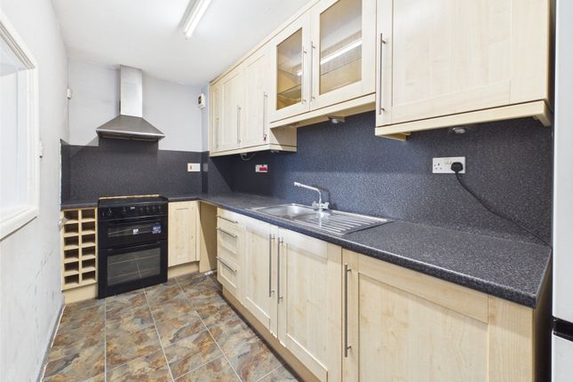 Flat 8, Hannah More Court,, Lower North Street, Somerset photo 2