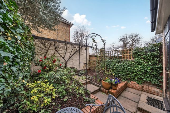 97, North Hill, London photo 2