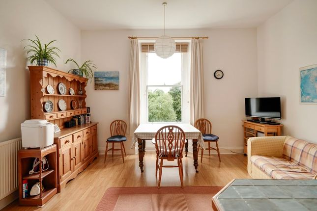 Top Floor Flat, 4, Oakfield Road, Bristol photo 3