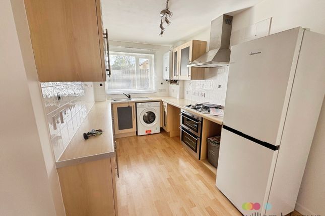 14, Skeaping Close, NEWMARKET photo 2