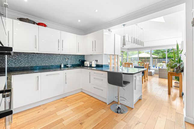 83 Harlow Crescent, Harrogate photo 3