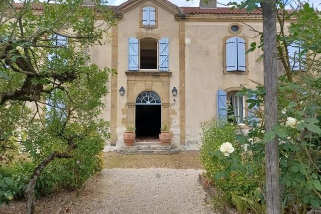 Thumbnail Villa for sale in Madiran, Pyrenees Atlantiques (Biarritz/Pau), Nouvelle-Aquitaine