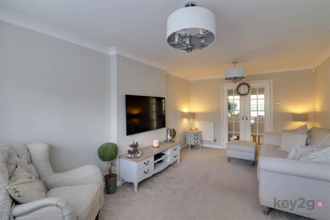 18, Glebe View, Chesterfield photo 2