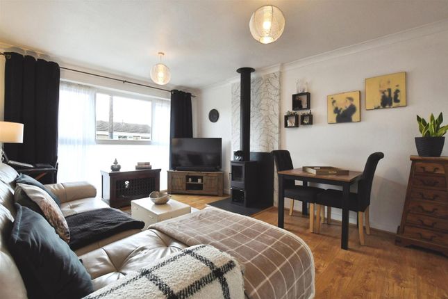 10, Alured Garth, Hedon photo 2
