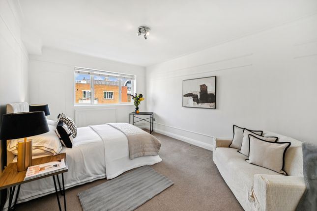 Flat 19,, Petersham House, London photo 5