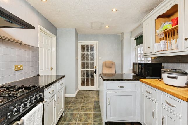 5, Wickham Road, READING photo 4